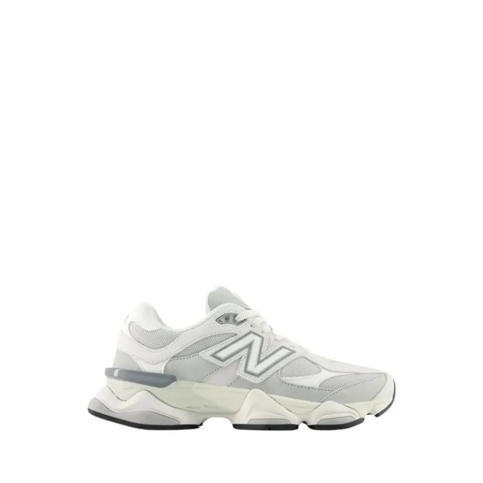 9060 Lifestyle Sneakers