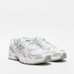 740 Sneaker