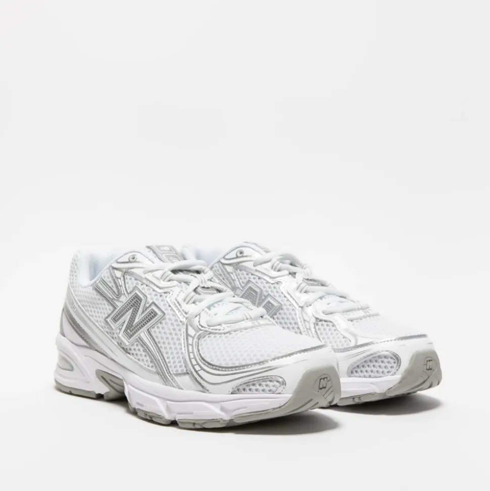 740 Sneaker