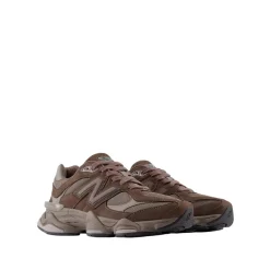 9060 Sneakers