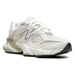9060 Sneakers