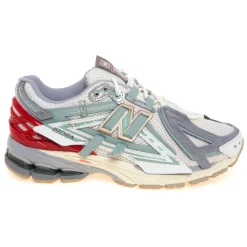 1906A Sneaker
