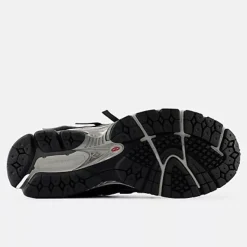 1906A Sneakers