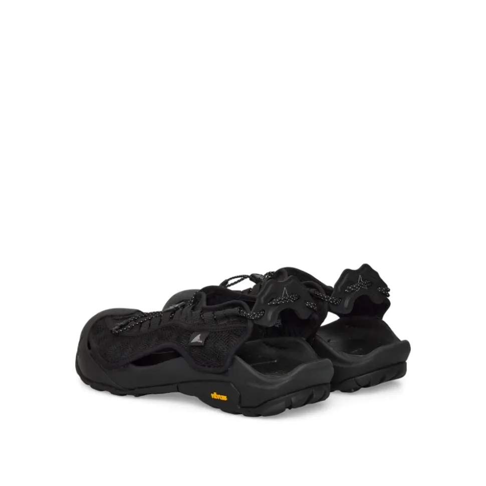 Arpy Weaved Sandal