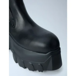 Beatle Mega Tractor Boots
