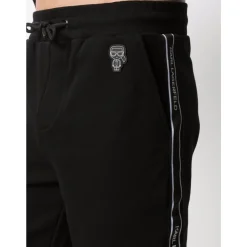 990 Bermuda