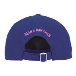 Cappellino da baseball goffrato con chiusura a fibbia