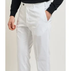 Chinos