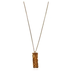 Collana con un ciondolo logo