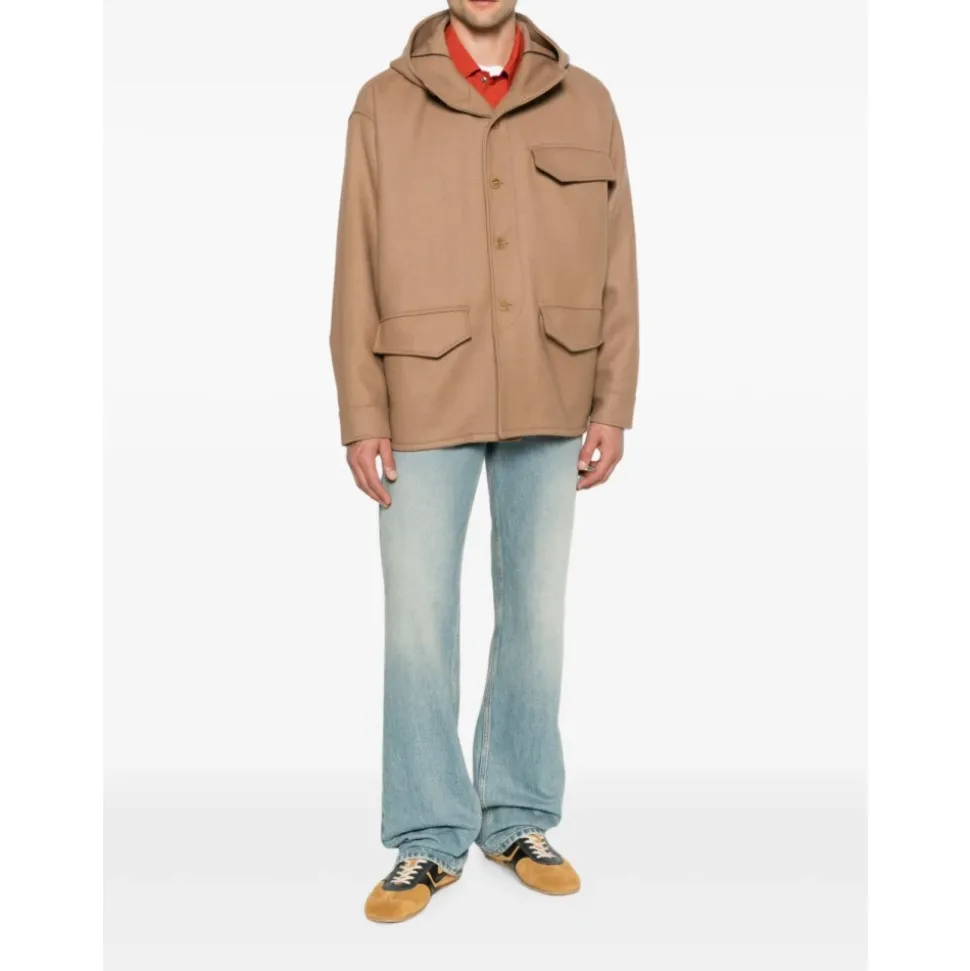 Costumein Coats