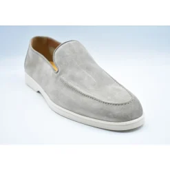 Doucal's Flat shoes