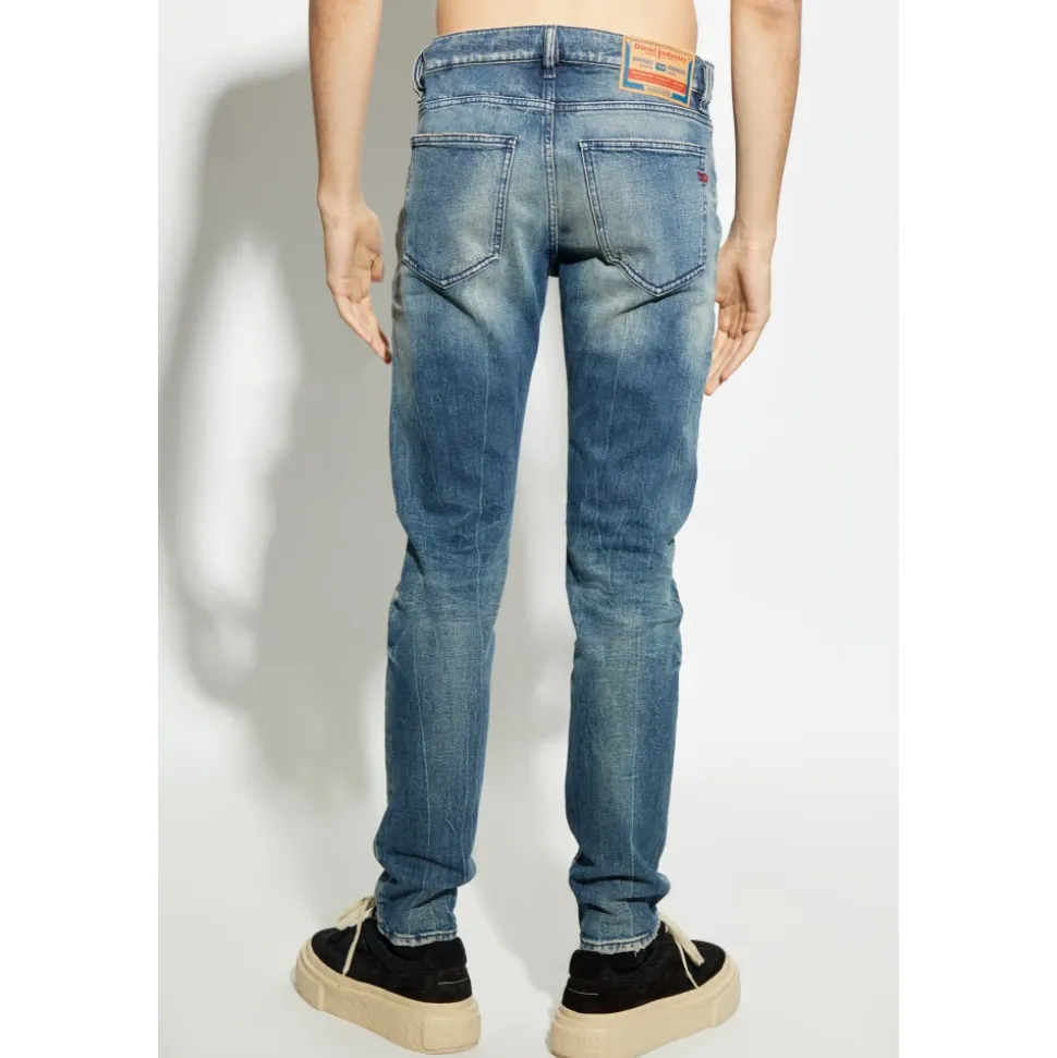D-Strukt L.32 Jeans