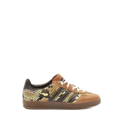 Gazelle Indoor