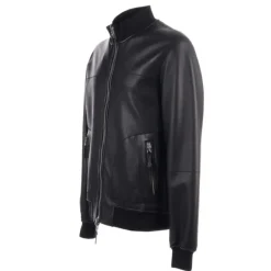 Giacca in pelle nera con chiusura lampo