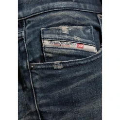 Jeans 2019 D-STRUKT