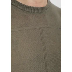 Knitwear