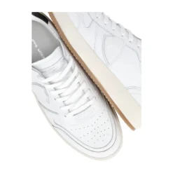 Nice Low Sneakers
