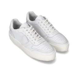 Nice Low-Top Sneakers