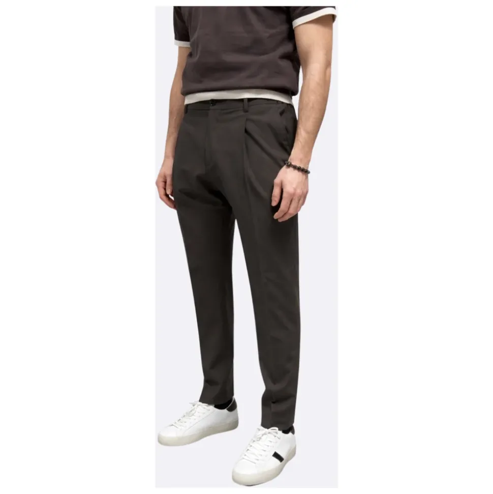 Nuovi Pantaloni Cropped Riccardo
