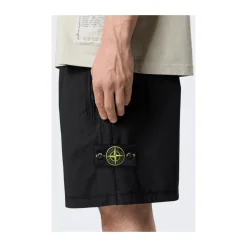 Pantaloncini a gamba larga dal taglio ampio