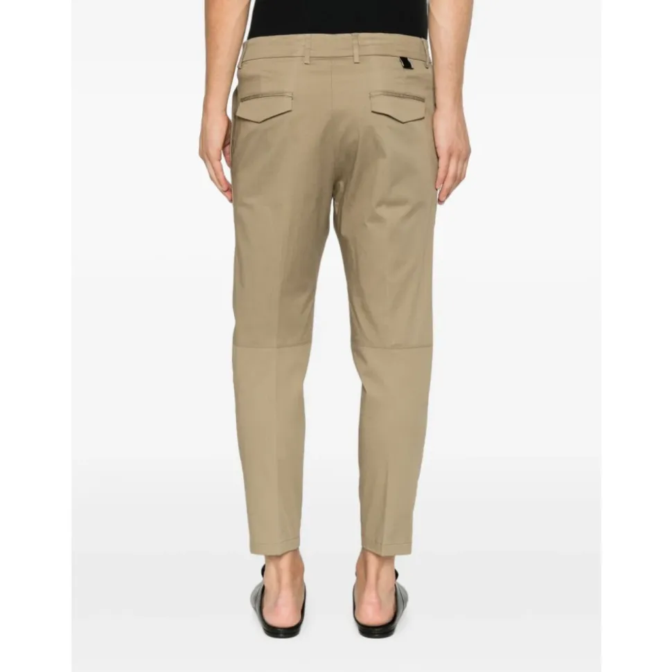 Pantaloni Chino con Pinces