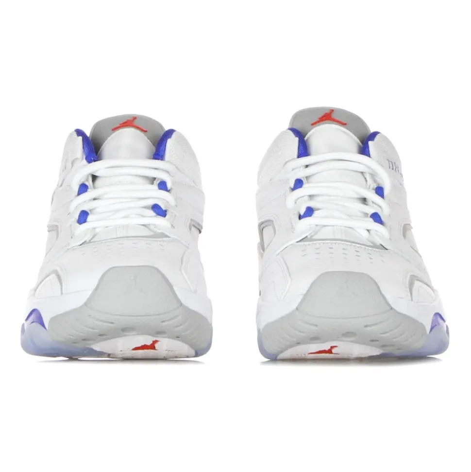 Point Lane Low-Top Sneaker