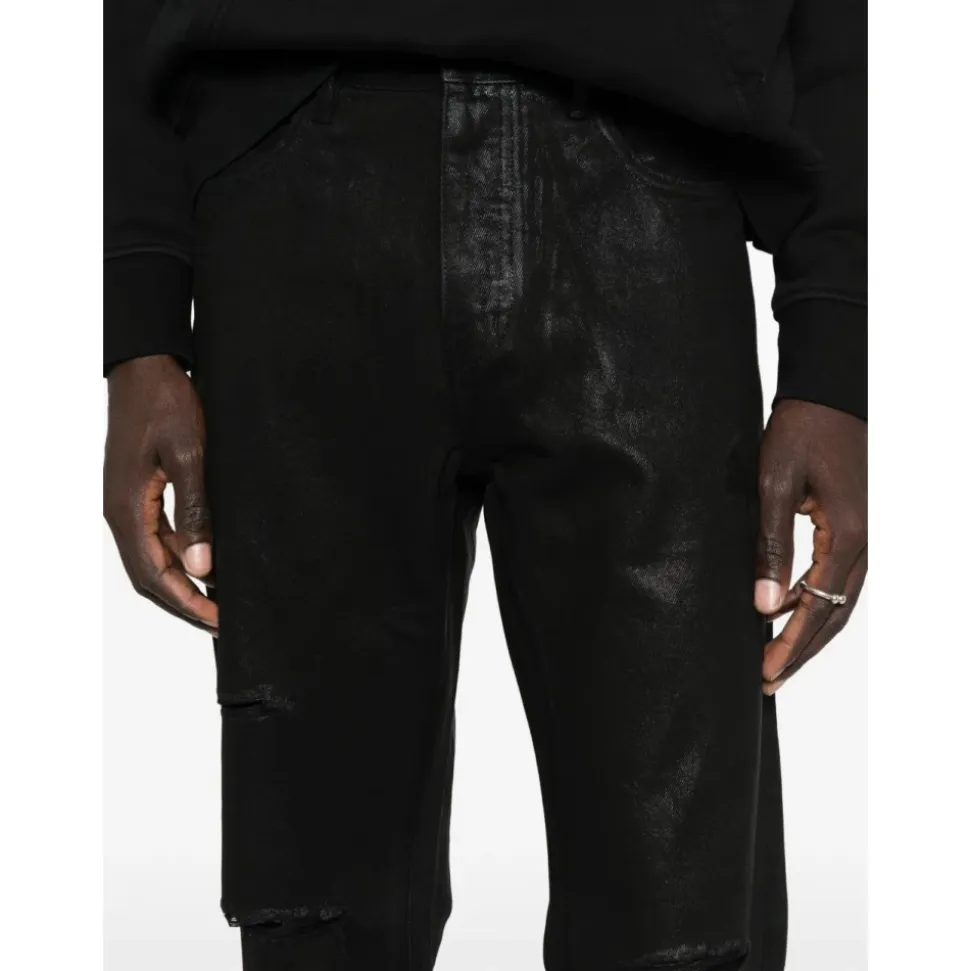 P026 Straight Jeans