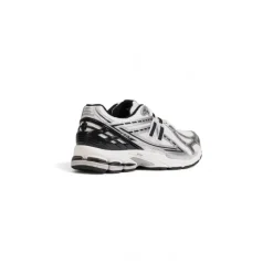 1906R Sneakers