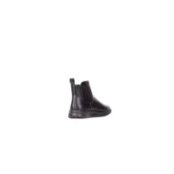 Riva 10/F Mid Sneaker