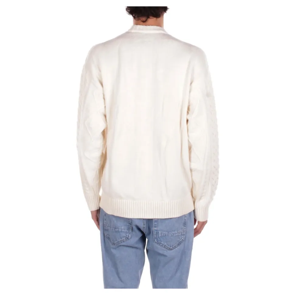 Round-neck Knitwear