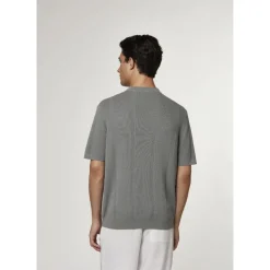Round-neck Knitwear