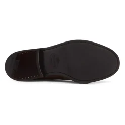 Scarpe basse con dettaglio occhiello