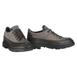 Scarpe stringate in pelle