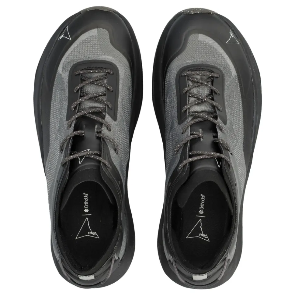 Sella Sneakers