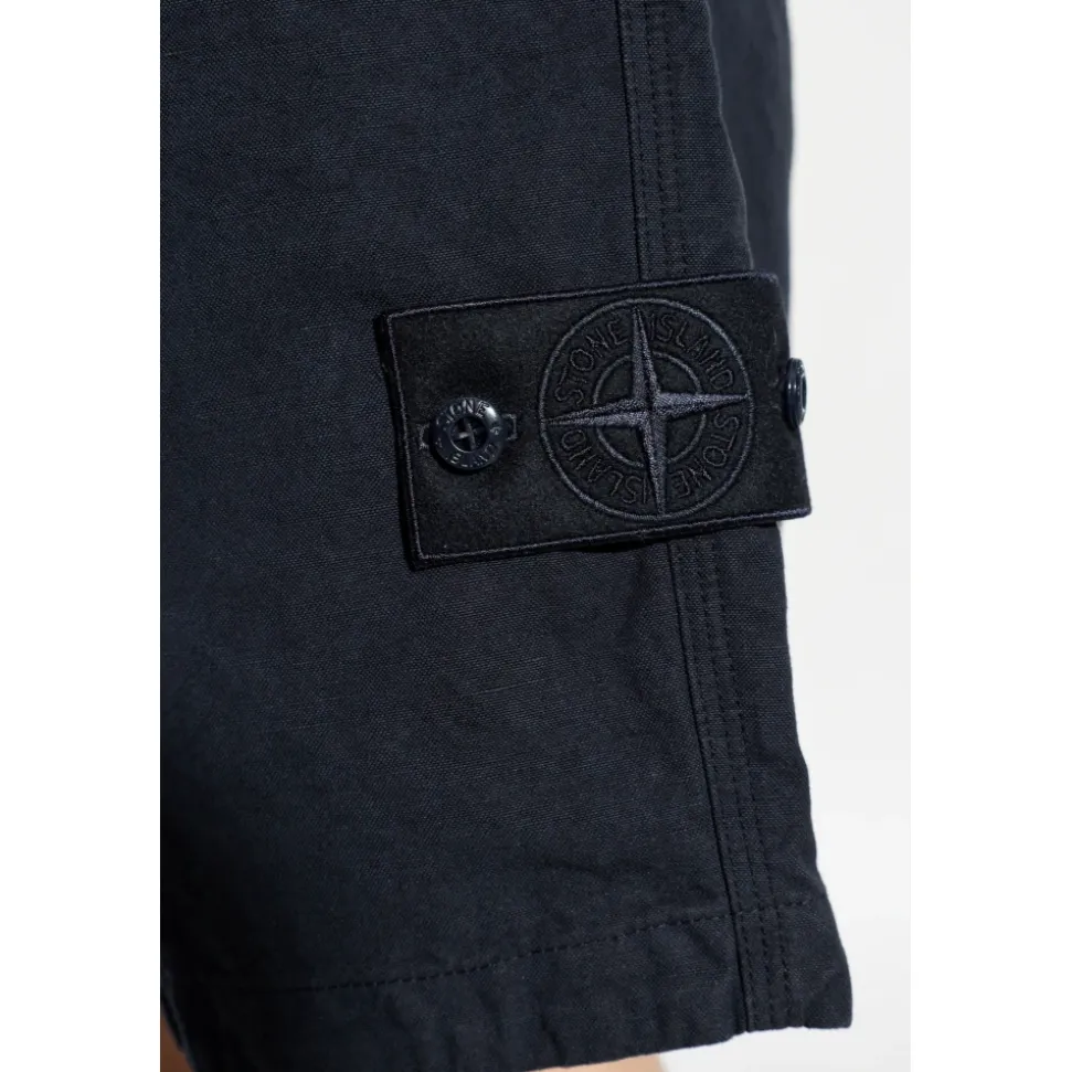 Shorts con patch logo