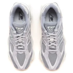 Sneaker New Balance 9060 in camoscio e tessuto