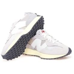 Sneaker New Balance 327 in camoscio e tessuto