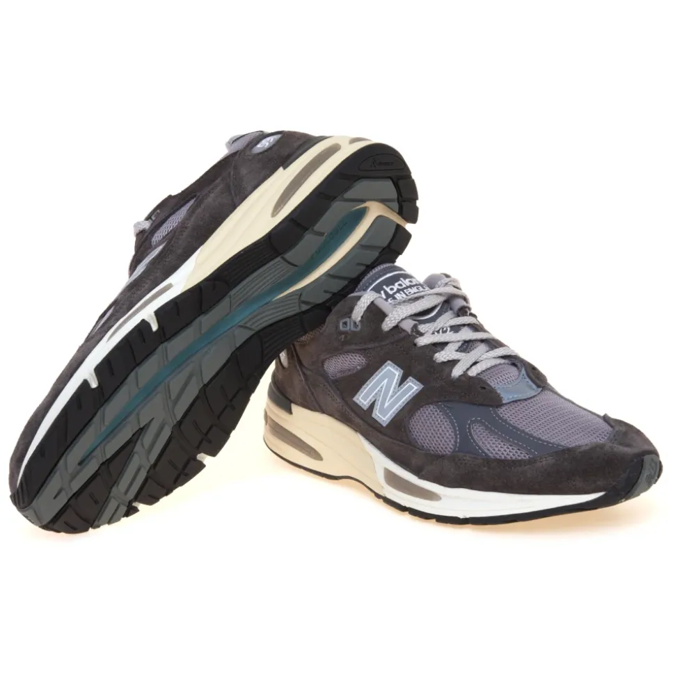 Sneaker New Balance 991v2 in camoscio e tessuto