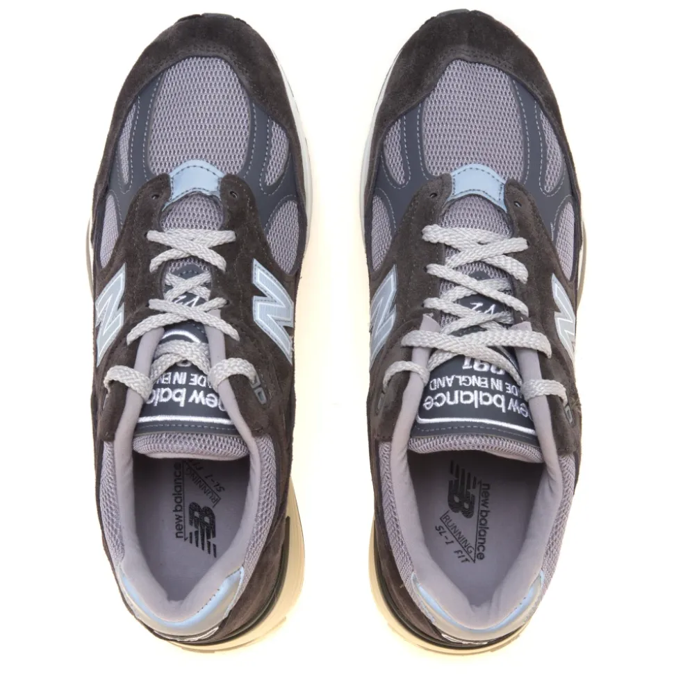 Sneaker New Balance 991v2 in camoscio e tessuto