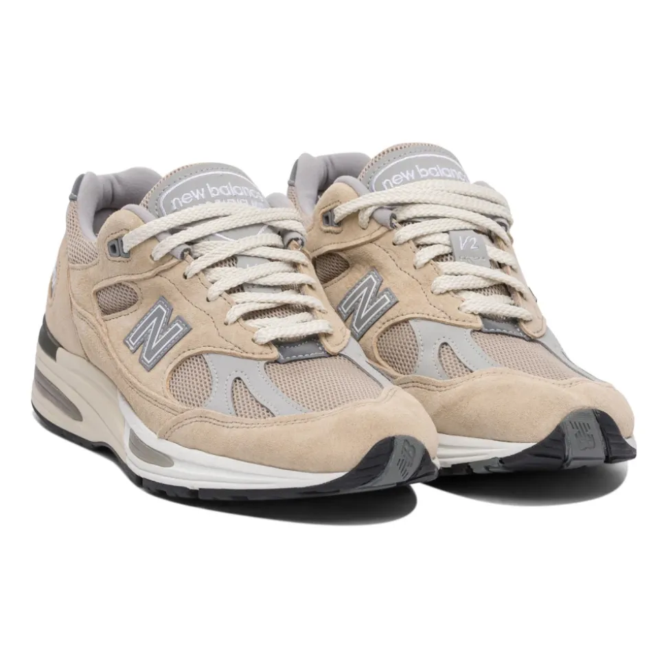Sneakers beige SS25 con ammortizzazione ENCAP