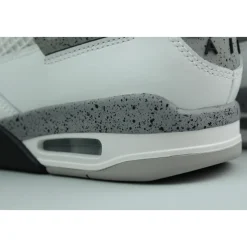 Sneakers retrò in cemento bianco classico
