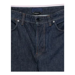 Straight Jeans