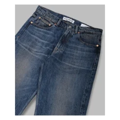 Straight Jeans