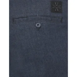 Straight Jeans