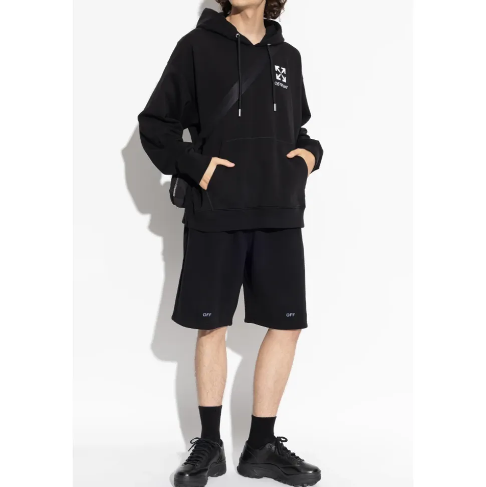 Sweatshirts & Hoodies