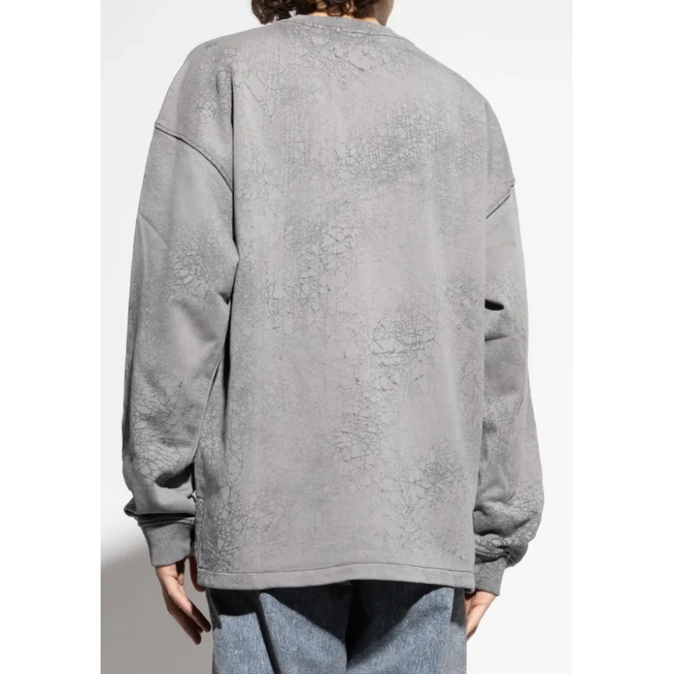Sweatshirts & Hoodies