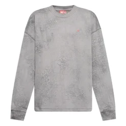 Sweatshirts & Hoodies