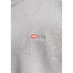 Sweatshirts & Hoodies