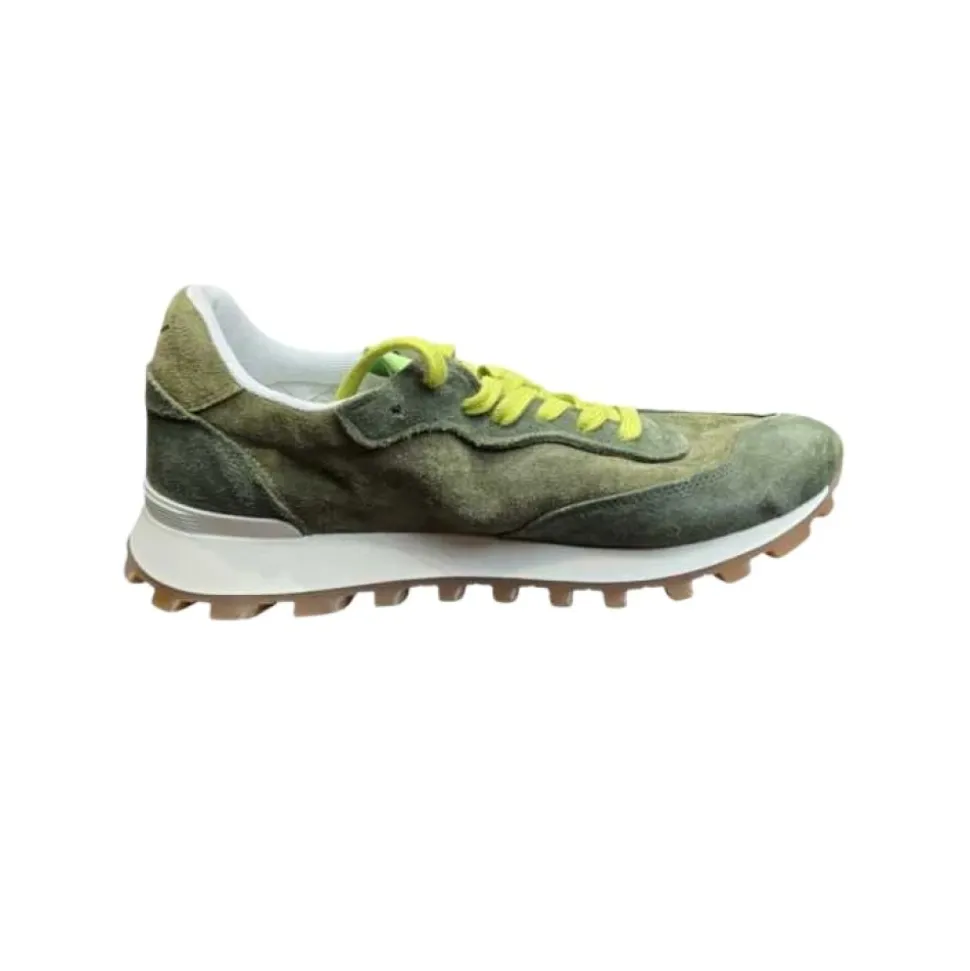Veloce Sneakers