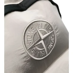 Zaino in nylon con logo ricamato